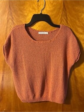 moon & madison Coral Scoop Neck Textured Knit Sweater
